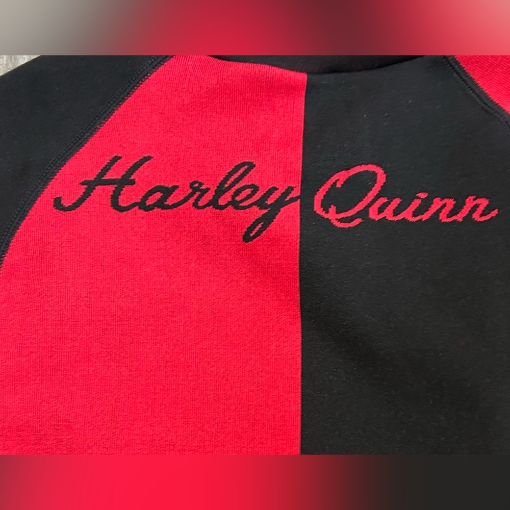 Harley Quinn Red and Black Top - Picture 3 of 10